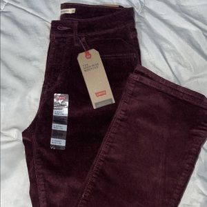 Levi 725 High rise bootcut